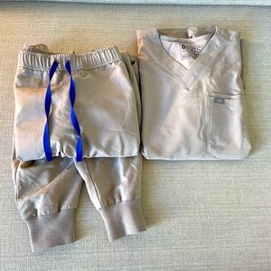 Figs Men’s Jogger Scrubs - SAND